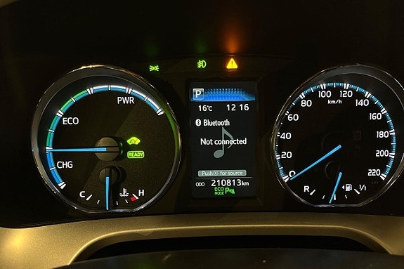 Toyota RAV4 15 of 25