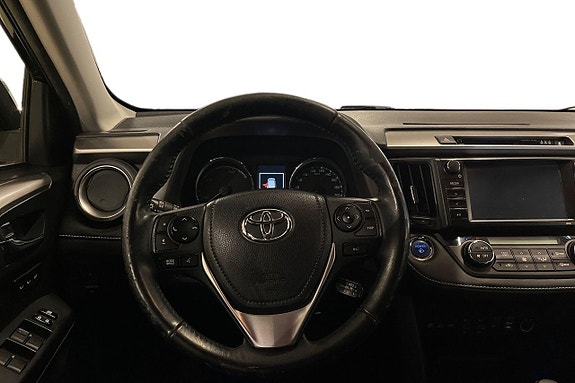 Toyota RAV4 13 of 25