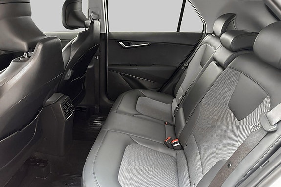 Kia Niro 9 of 18