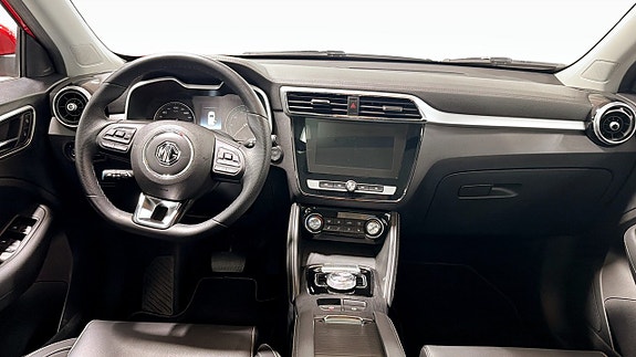 MG ZS 4 of 9