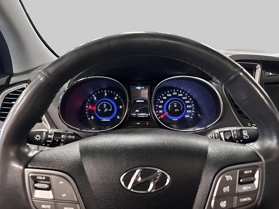 Hyundai Grand Santa Fe 12 of 22