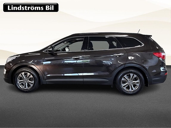 Hyundai Grand Santa Fe 4 of 22