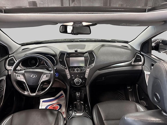 Hyundai Grand Santa Fe 9 of 22