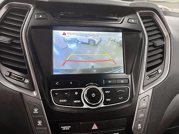 Hyundai Grand Santa Fe 14 of 22