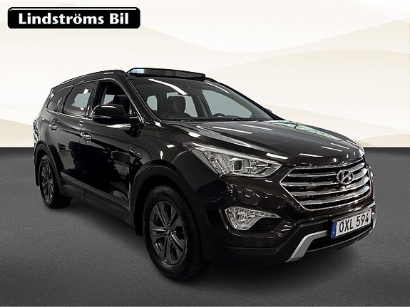 Hyundai Grand Santa Fe 2 of 22