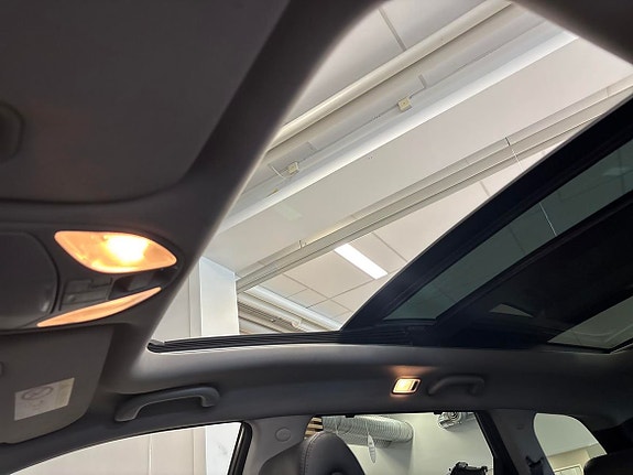 Hyundai Grand Santa Fe 20 of 22