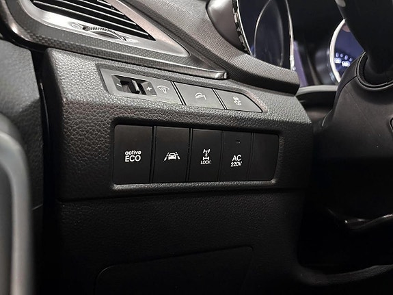 Hyundai Grand Santa Fe 18 of 22