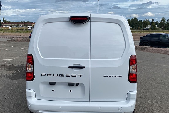 Peugeot Partner 3 of 6