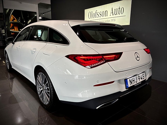 Mercedes-Benz CLA200 3 of 17