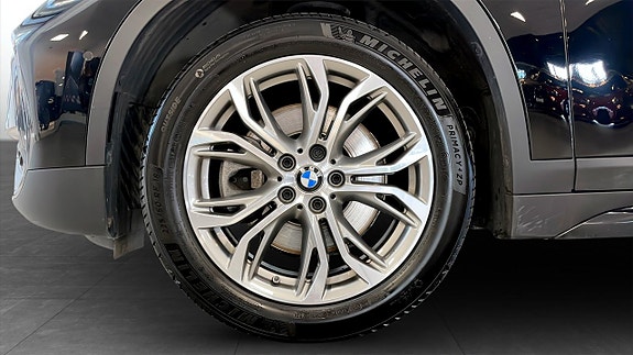 BMW X1 9 of 12