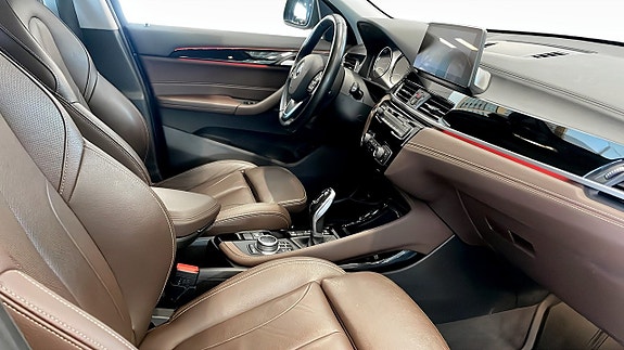 BMW X1 3 of 12