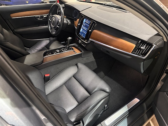 Volvo V90 7 of 9