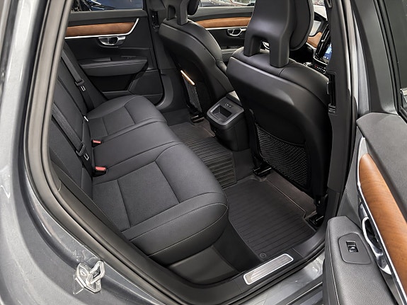 Volvo V90 8 of 9
