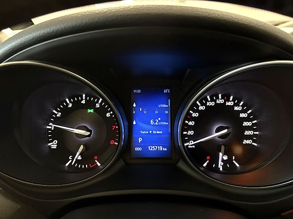 Toyota Avensis 13 of 20