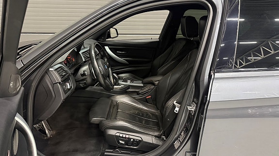BMW 335d 11 of 30