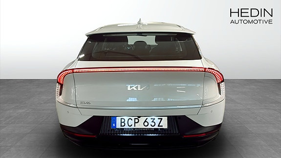 Kia EV6 7 of 12
