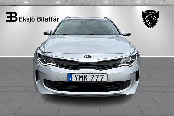 Kia Optima 2 of 20