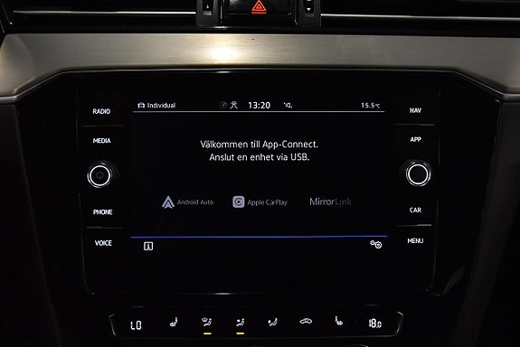 Volkswagen Passat Alltrack 16 of 21