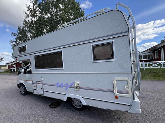 Volkswagen Euromaster 580 2.4 D 3 of 9