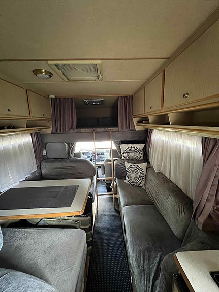 Volkswagen Euromaster 580 2.4 D 4 of 9