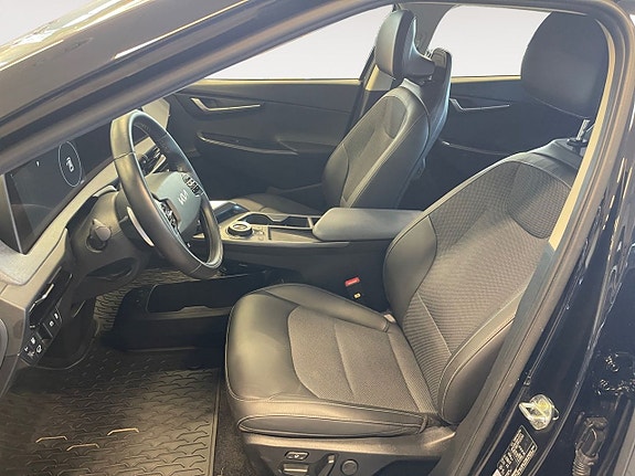 Kia EV6 10 of 26