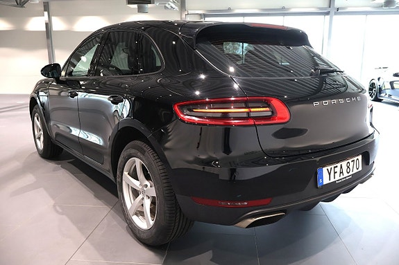 Porsche Macan 9 of 14