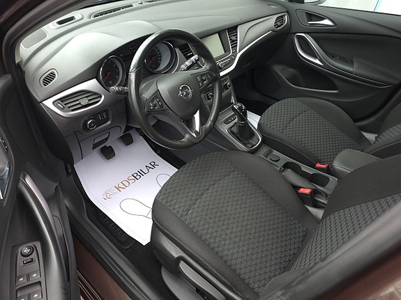 Opel Astra 9 of 11