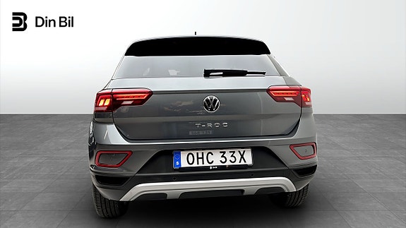 Volkswagen T-Roc 5 of 12