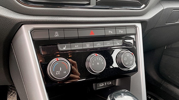 Volkswagen T-Roc 14 of 14