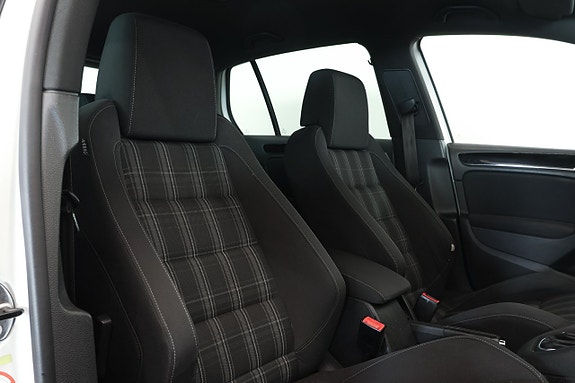 Volkswagen Golf I 9 of 13