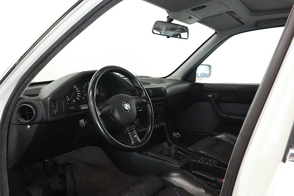 BMW M5 17 of 18