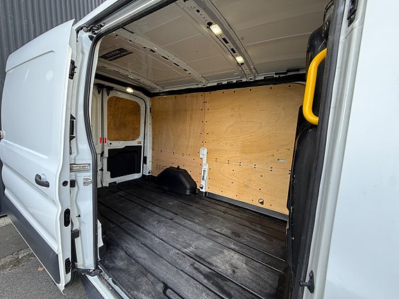 Ford Transit 7 of 17