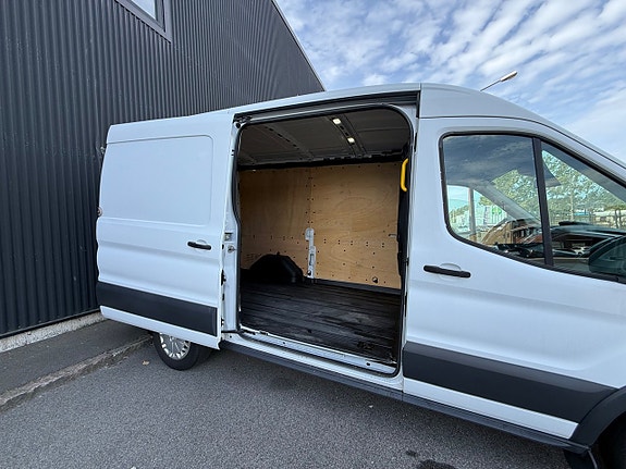 Ford Transit 6 of 17