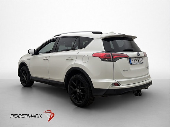 Toyota RAV4 8 of 27