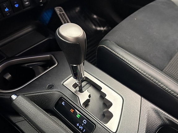 Toyota RAV4 19 of 27