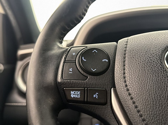 Toyota RAV4 13 of 27