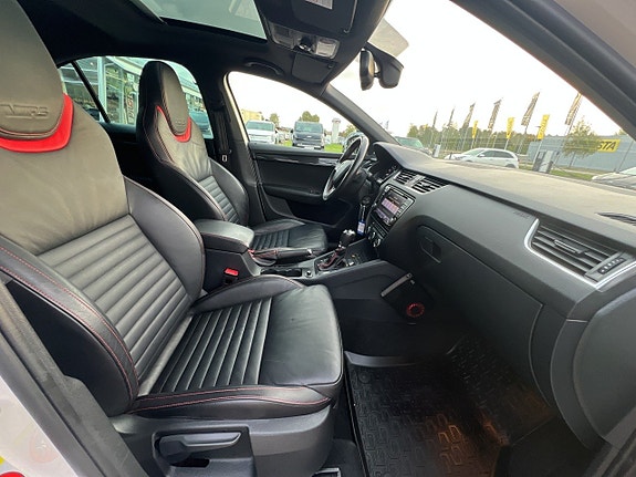 Skoda Octavia RS 16 of 19
