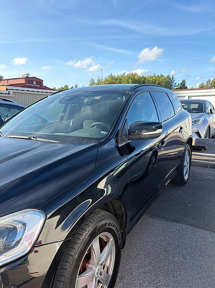 Volvo XC60 3 of 7