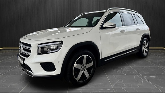 Mercedes-Benz GLB200 d 2 of 9