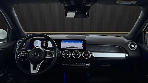 Mercedes-Benz GLB200 d 7 of 9