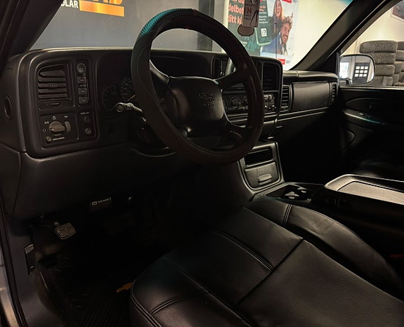 Chevrolet Avalanche 16 of 22
