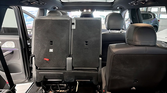 Mercedes-Benz GLS450 d 15 of 26