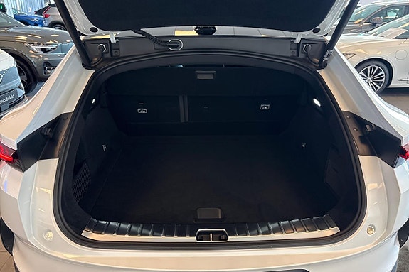 Polestar 4 12 of 23