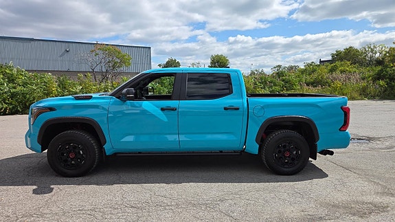 Toyota Tundra 8 of 30