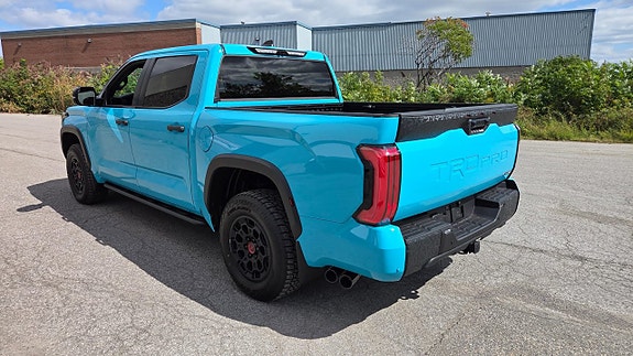 Toyota Tundra 10 of 30