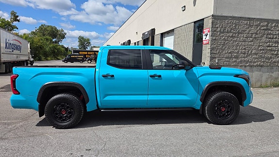 Toyota Tundra 9 of 30