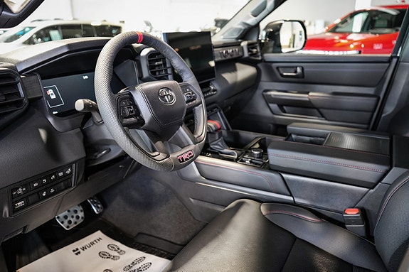 Toyota Tundra 21 of 30