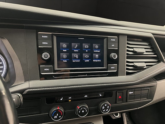 Volkswagen Transporter 25 of 30