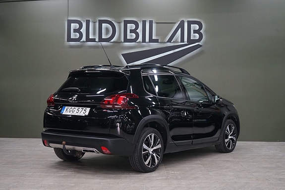 Peugeot 2008 4 of 18