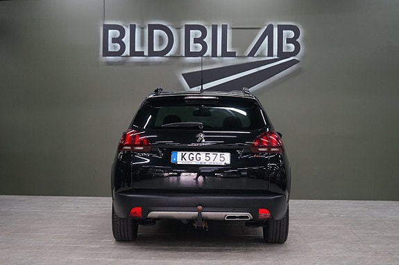Peugeot 2008 6 of 18